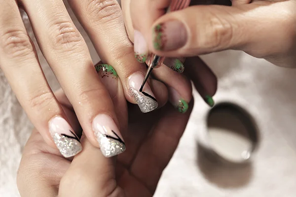 Nails Enhancement